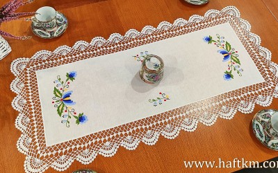 biezniki-z-koronka-szydelkowa