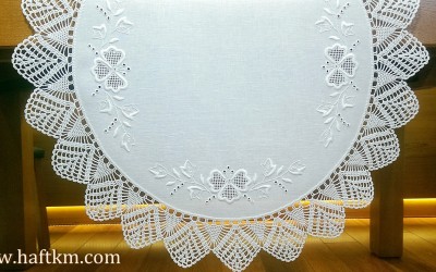 Piękna serweta z motywem kwiatowym