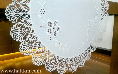 Ekskluzywna serweta z motywem kwiatowym