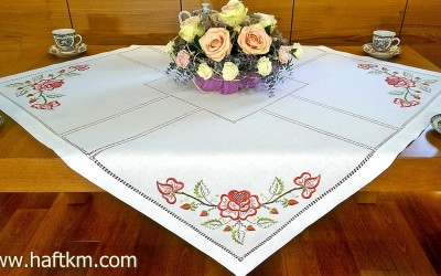 Ekskluzywna serweta, ręcznie haftowana  