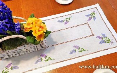  Ręcznie haftowany " Lawenda"