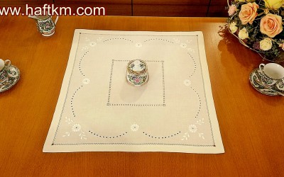 Piękna serweta z haftem angielskim