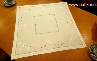 Piękna serweta z haftem angielskim