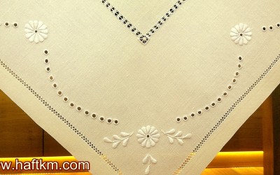 Piękna serweta z haftem angielskim