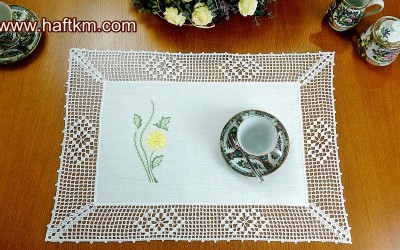 Śliczny bieżnik lniany 