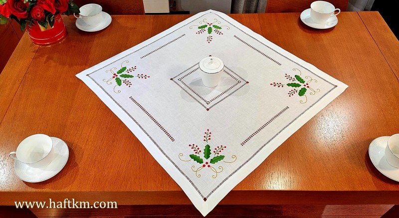 Piękna serweta  " Ostrokrzew "