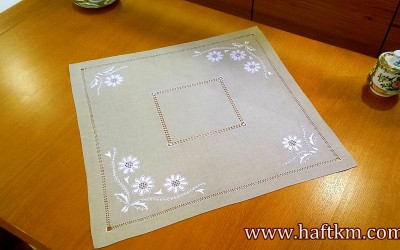 Piękna serweta, haft makowski " Margaretki  "