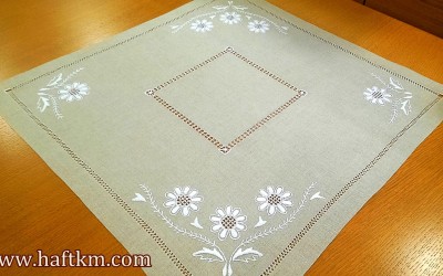 Piękna serweta, haft makowski " Margaretki  "