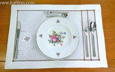 Piękna podkładka obiadowa " Różyczki toledo"