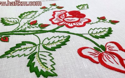 Piękny obrus " Róże"