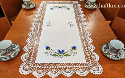 Śliczny bieżnik z motywem kaszubskim.