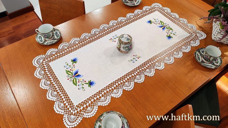 Śliczny bieżnik z motywem kaszubskim.