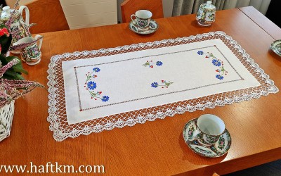 Uroczy bieżnik z motywem kaszubskim.