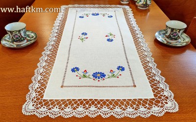 Uroczy bieżnik z motywem kaszubskim.