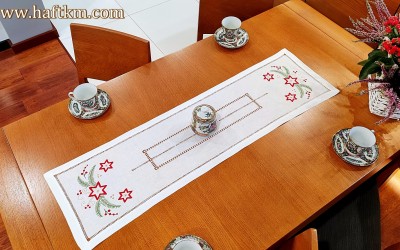 Uroczy bieżnik świąteczny 