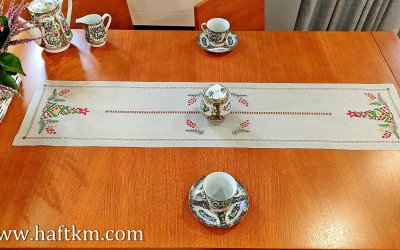 Uroczy bieżnik świąteczny " Choinka "