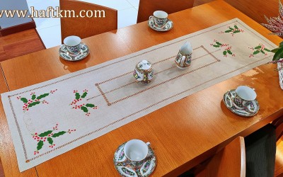 Elegancki  bieżnik świąteczny  