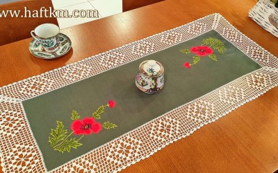 Ekskluzywny bieżnik z koronką " Maki "