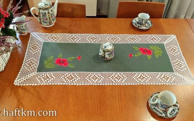 Ekskluzywny bieżnik z koronką " Maki "