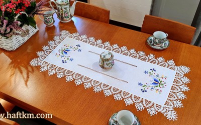 Przepiękny ręcznie haftowany bieżnik z motywem kaszubskim.