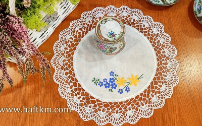 Ręcznie haftowana serweta 