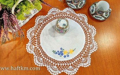 Ręcznie haftowana serweta 