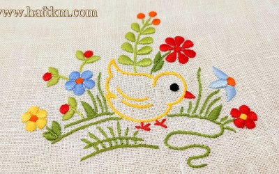 Ręcznie haftowana serweta  " Kurczaczek wielkanocny  "