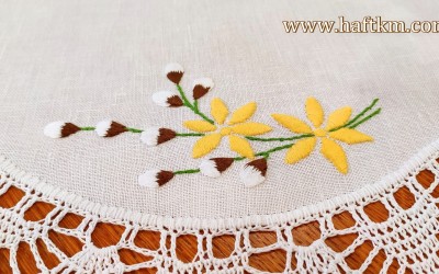 Ręcznie haftowana serweta " Bazie "