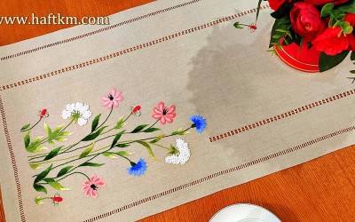 Ekskluzywny bieżnik, haft cieniowany. " Natura "