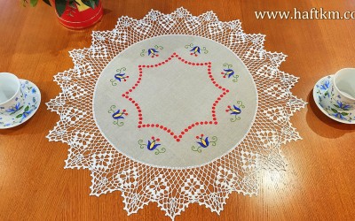 Obrus z motywem kaszubskim.