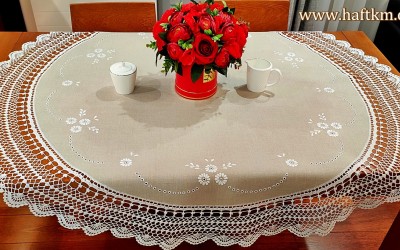 Obrus lniany "Magia haftu angielskiego"