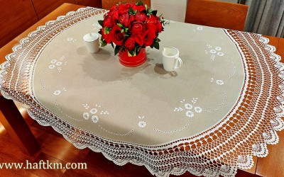 Obrus lniany "Magia haftu angielskiego"