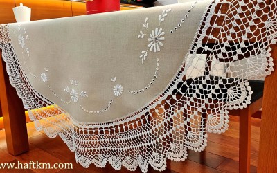 Obrus z koronką szydełkową " Margaretki "