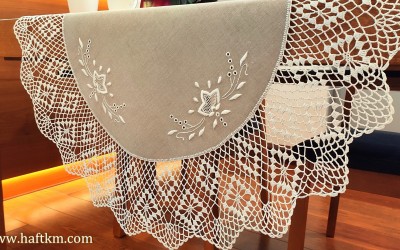 Tradycyjny obrus "Różyczki toledo"