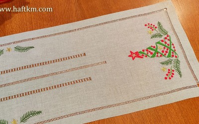Piekny bieżnik świąteczny " Choinka modern "