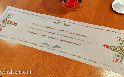 Piekny bieżnik świąteczny " Choinka modern "