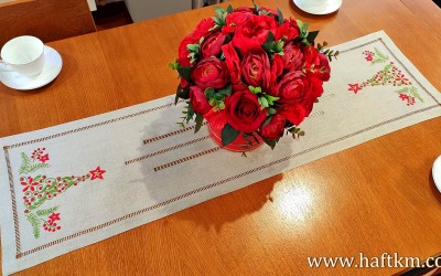 Piekny bieżnik świąteczny 