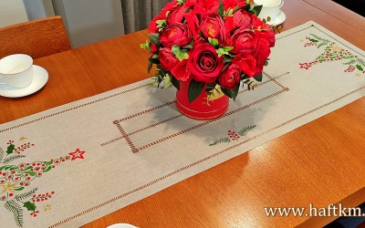 Piekny bieżnik świąteczny 