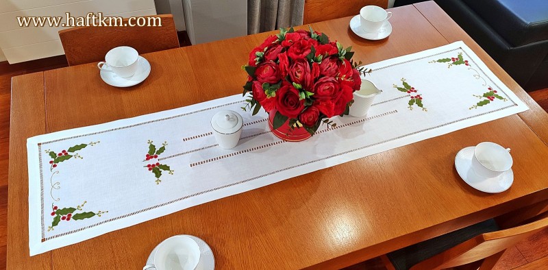 Elegancki bieżnik świąteczny " Ostrokrzew "