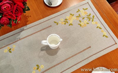 Elegancki bieżnik  " Kwitnąca gałązka "