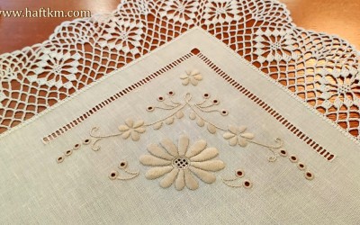 Serweta z koronką szydełkową " Stokrotki "