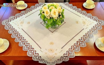 Serweta z koronką szydełkową 