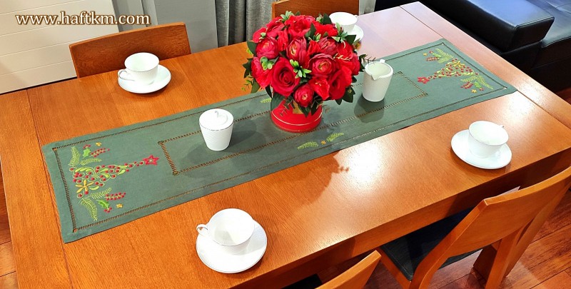  Piękny bieżnik świąteczny " Choinka listki "