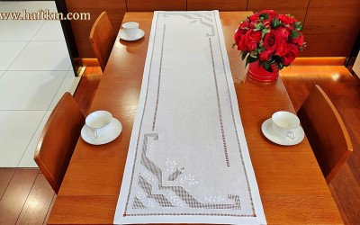 Elegancki bieżnik, haft reczny " Toledo geometria "