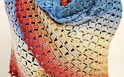 Chusta szydełkowa ombre.