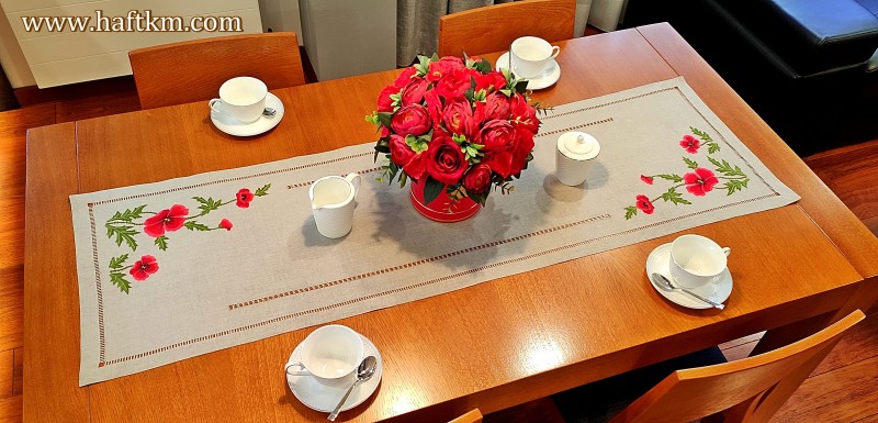 Ekskluzywny bieżnik. "Bukiet polnych maków "