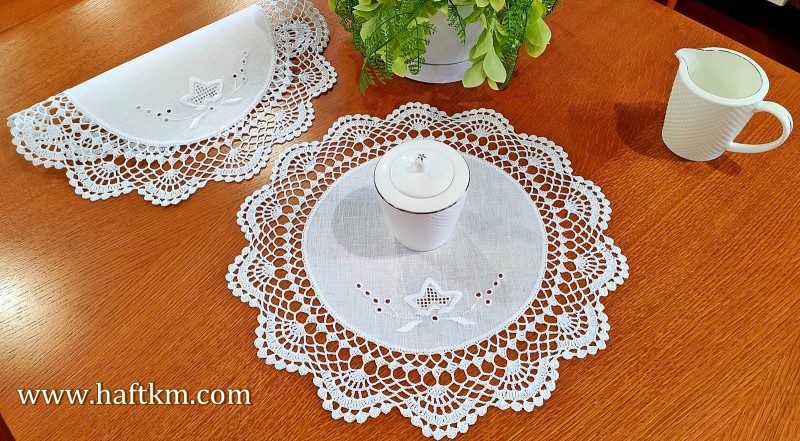 Ręcznie haftowana serweta "Dzwonki Toledo"