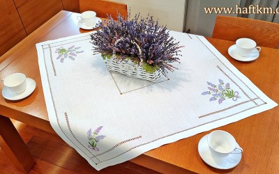 Urocza serweta, haft ręczny " Lawenda "