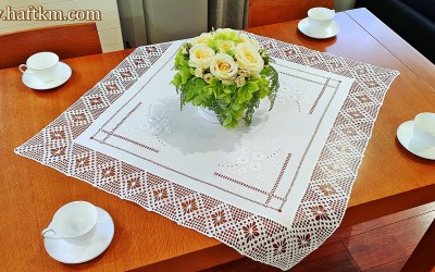 Wyjątkowa serweta lniana z haftem angielskim