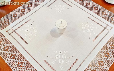 Wyjątkowa serweta lniana z haftem angielskim